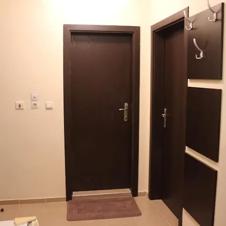 Appartement In Forest Glade