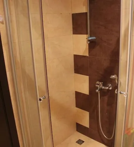 In Forest Glade 팜포로보